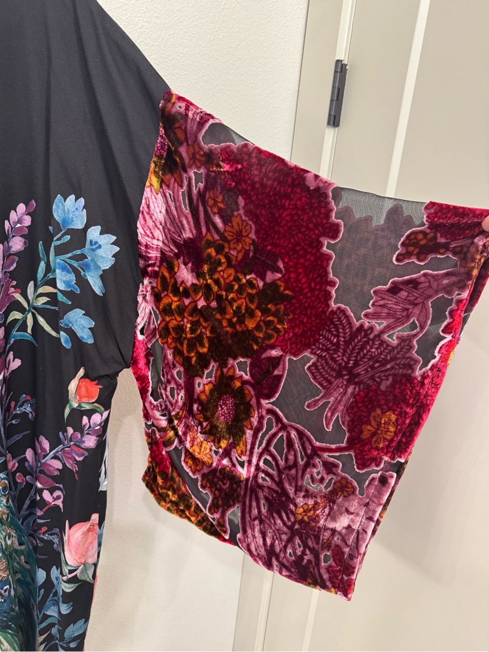 Aratta Peacock Kimono - Picture 4 of 5
